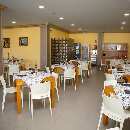 Hotel سيمانكاس المظهر الخارجي الصورة