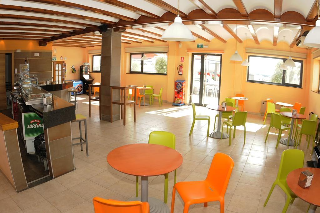 Hotel سيمانكاس المظهر الخارجي الصورة