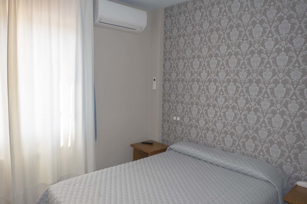 Hotel سيمانكاس المظهر الخارجي الصورة