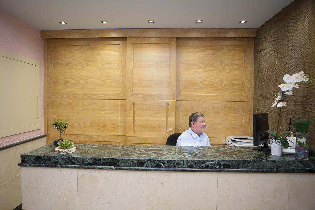 Hotel سيمانكاس المظهر الخارجي الصورة